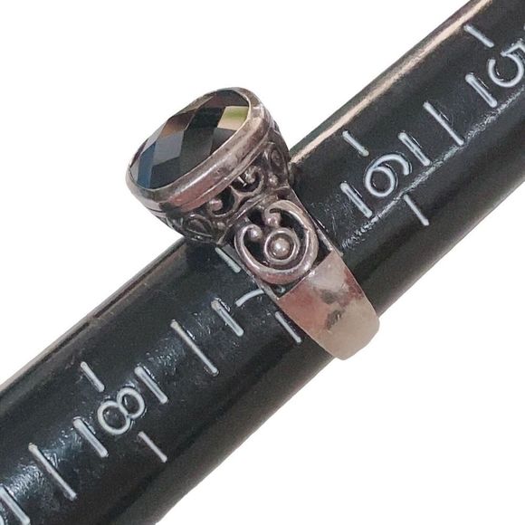 VTG 925 Sterling Silver Faceted Onyx Scroll Filigree Ring Size 6.75 Wide Band - Picture 9 of 11